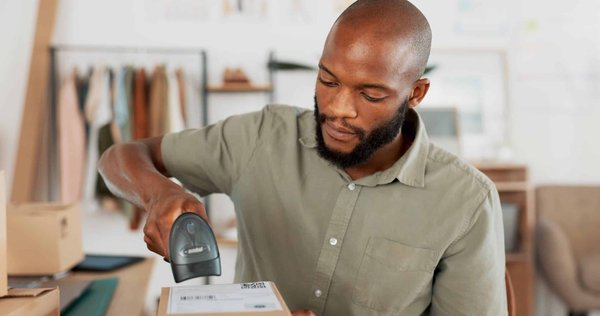 Come migliorare la gestione delle scorte in un e-commerce di moda con l'analisi predittiva?